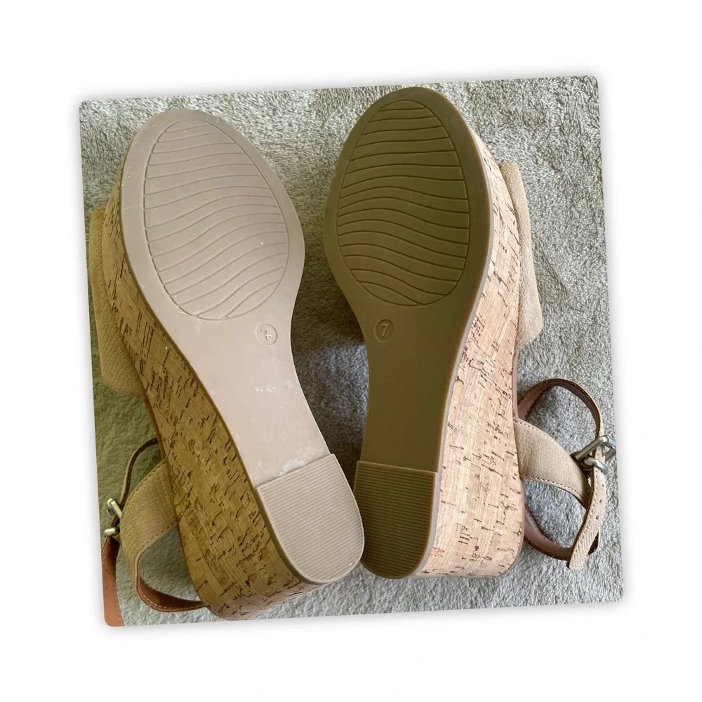Michael by Michael Shannon Cork‎ Wedge Sandals Womens 7 Tan Suede